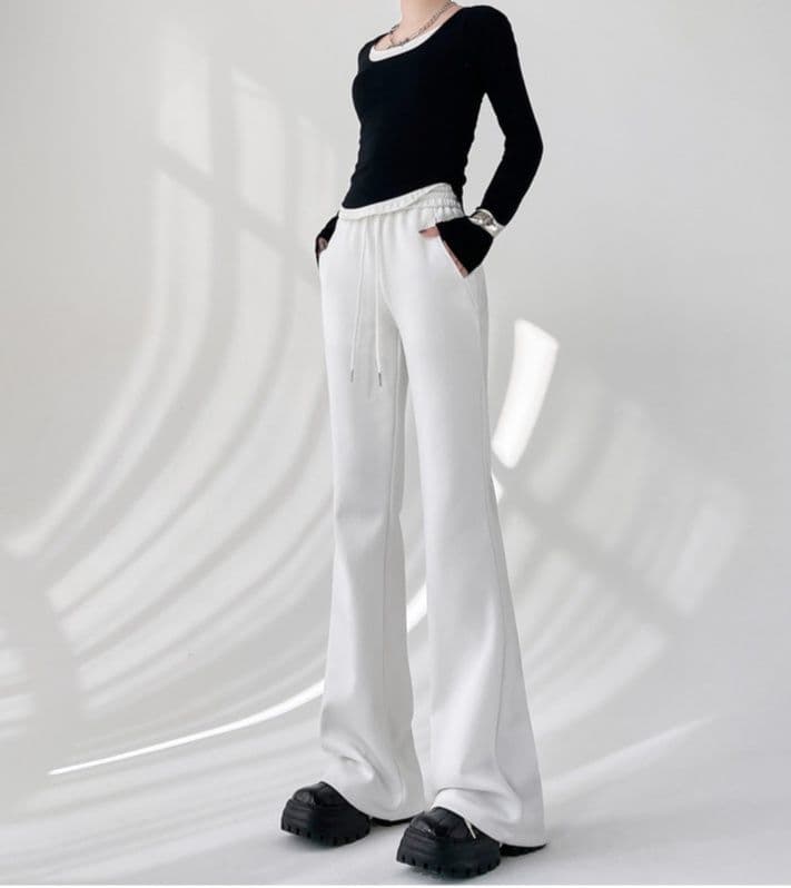 フレアパンツ すらりと美脚フレアスウェットパンツ