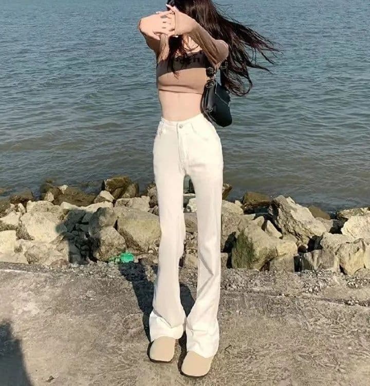 フレアパンツ すっきり美脚デニムフレアパンツ