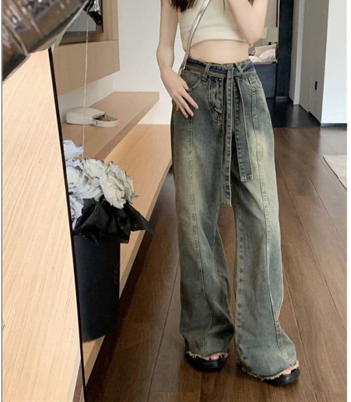 フレアパンツ 裾広がりベルト付きデニムパンツ