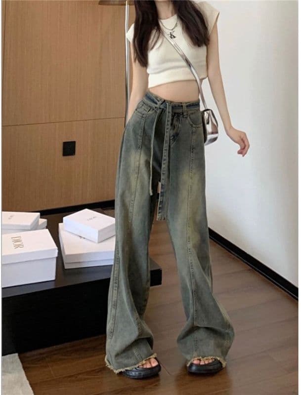 フレアパンツ 裾広がりベルト付きデニムパンツ