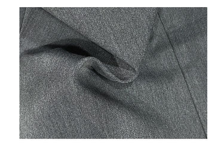 フレアパンツ 上質素材のフレアシルエットスーツ