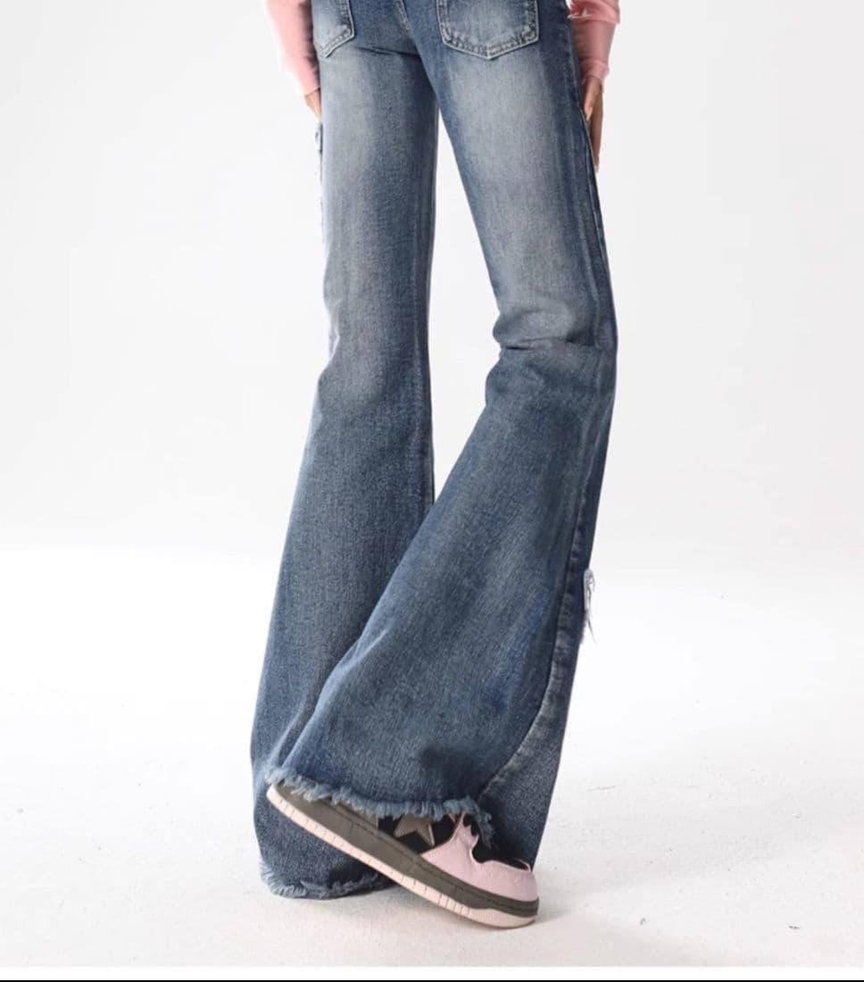 フレアパンツ 蝶々モチーフフレアデニム