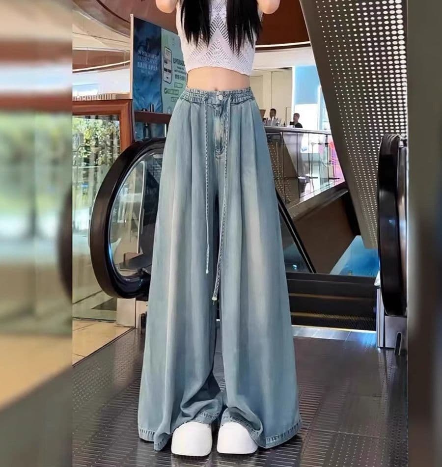 フレアパンツ ゆったり広がる裾デニムパンツ