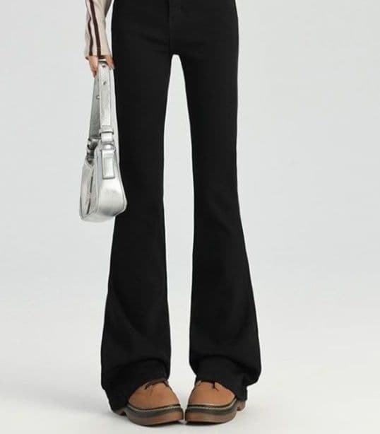 フレアパンツ 究極の美脚フレアデニム