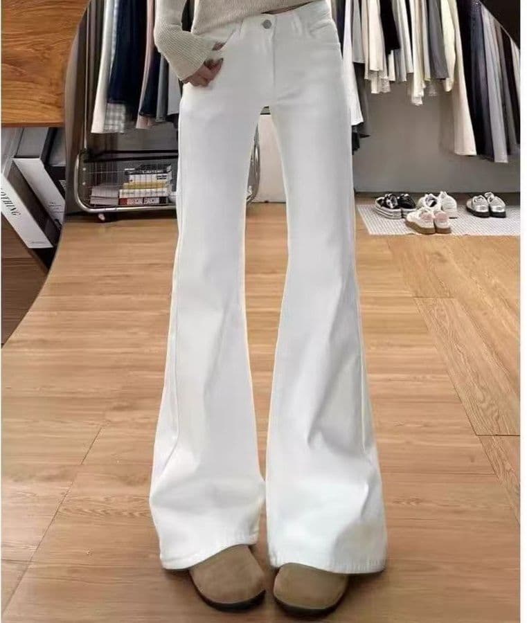 フレアパンツ 究極の美脚フレアデニム