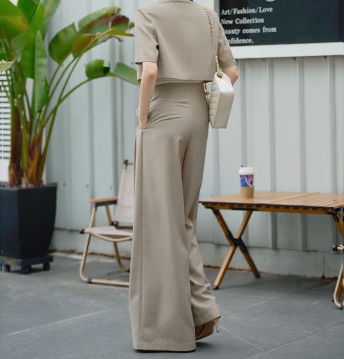 フレアパンツ 涼やかショート丈フレアパンツスーツ