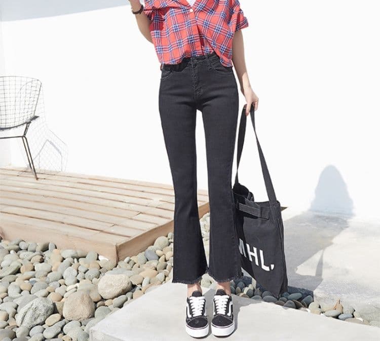 フレアパンツ 裾フリンジ美脚フレアデニム