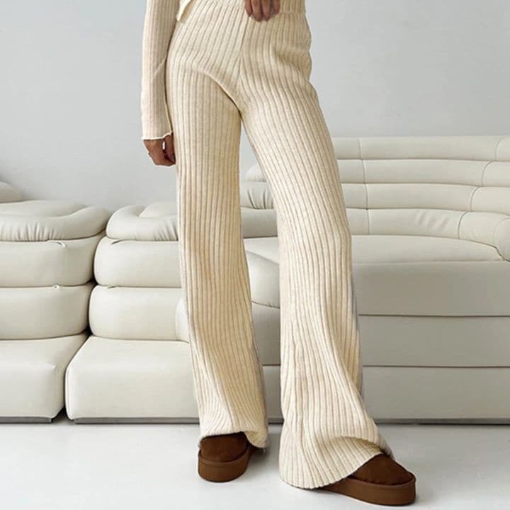 フレアパンツ 縦リブ編み優美フレアパンツ