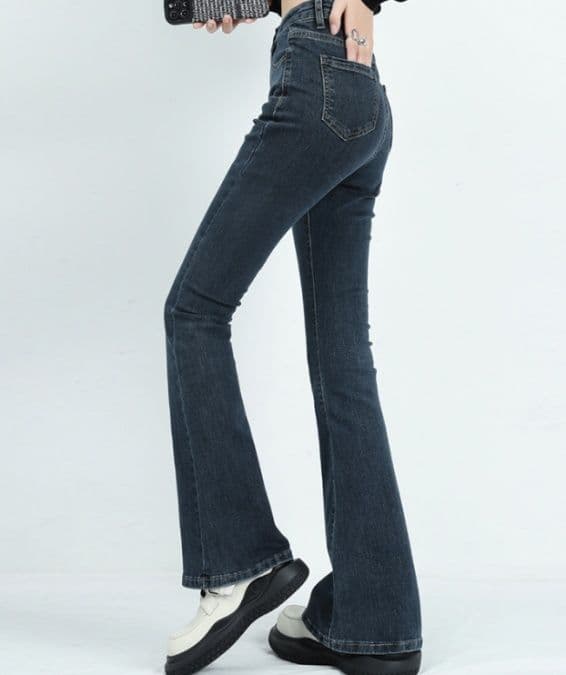 フレアパンツ 美脚効果抜群 細身フレアデニム