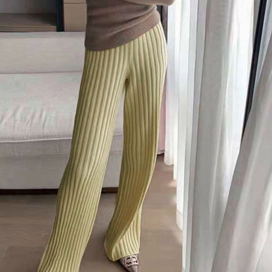 美脚効果 リブニット セミフレアパンツ