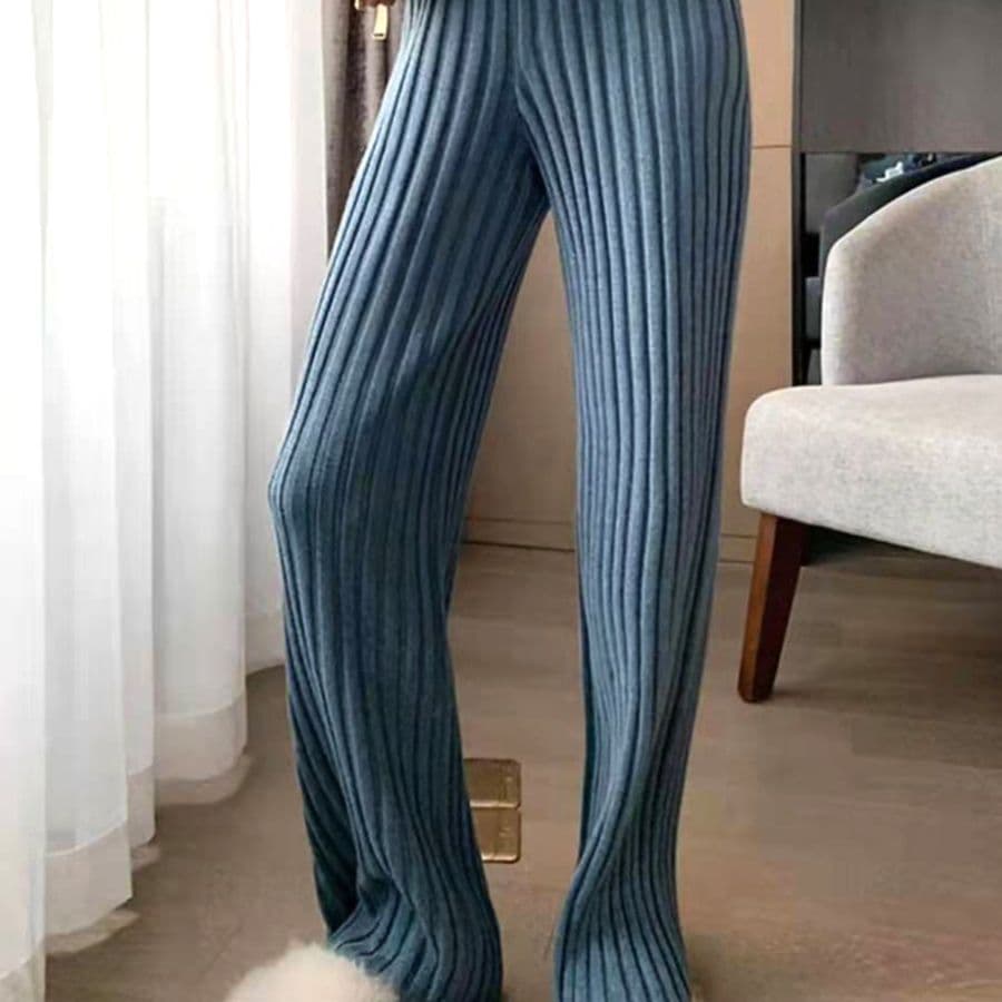 美脚効果 リブニット セミフレアパンツ