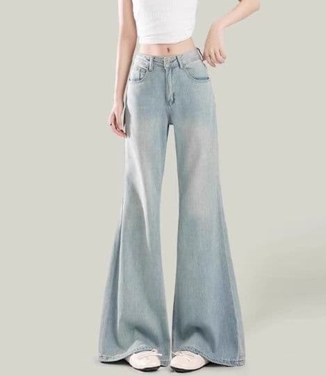 フレアパンツ 優美なシルエット デニムフレアパンツ