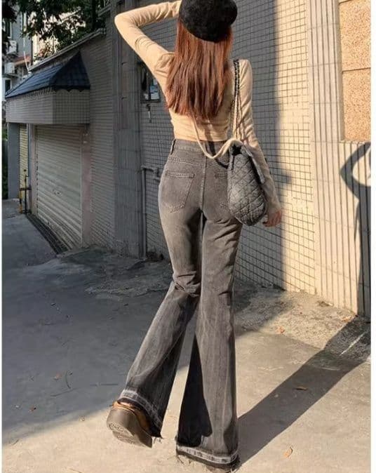 フレアパンツ 裾広がりシルエット美脚フレアパンツデニム