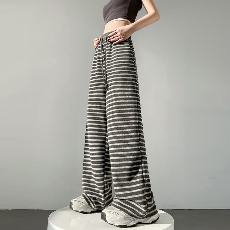 フレアパンツ ゆったり美脚ボーダーリブフレアパンツ