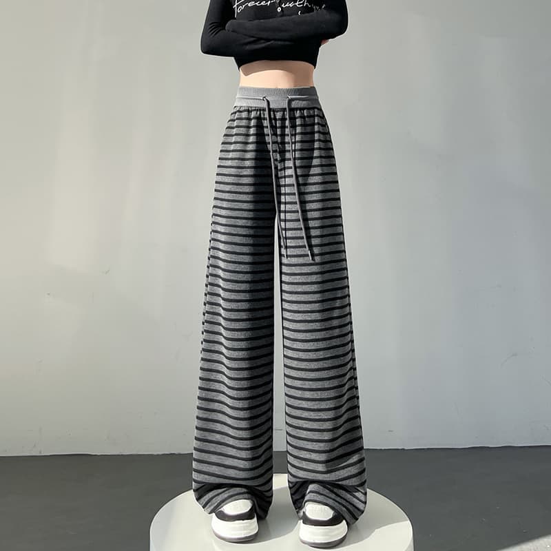 フレアパンツ ゆったり美脚ボーダーリブフレアパンツ