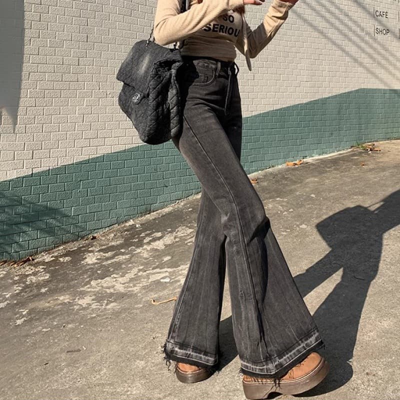 フレアパンツ 裾広がりシルエット美脚フレアパンツデニム