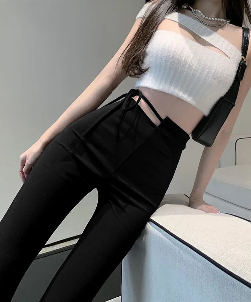 美脚フレアパンツ ウエストカットデザイン