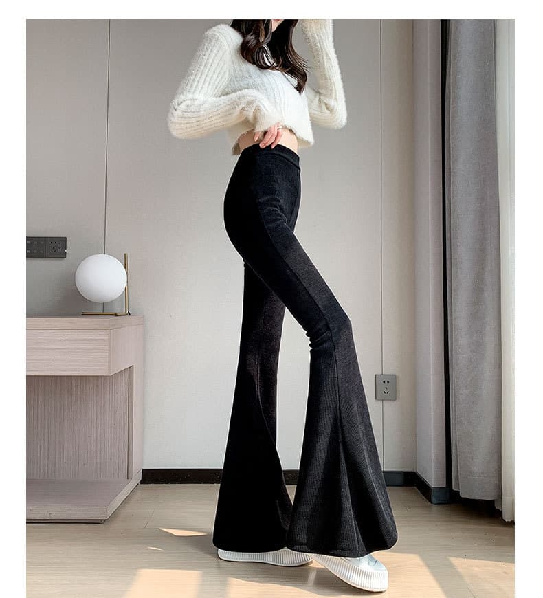 フレアパンツ 優美なラインリブフレアパンツ