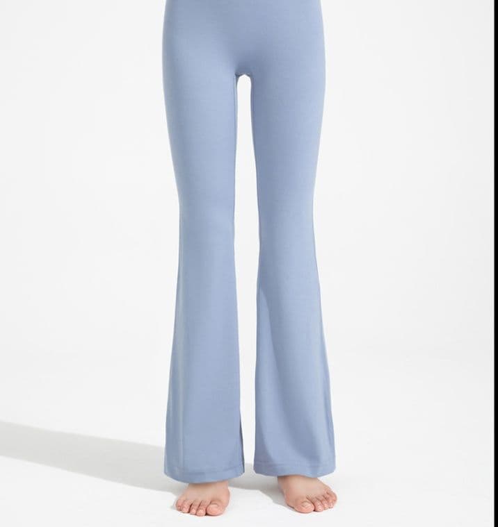 フレアパンツ 優雅フレアシルエットレギンス