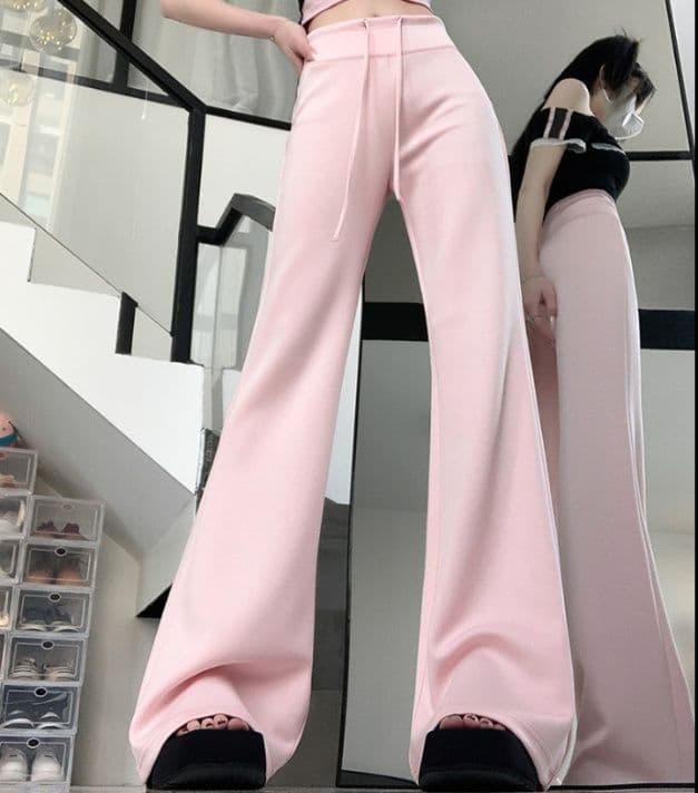 フレアパンツ 優雅なゆったりフレアスウェット