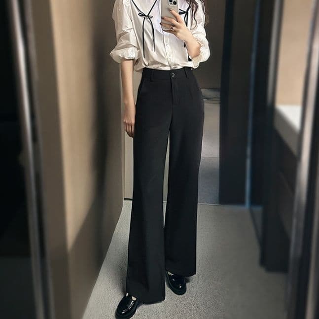 フレアパンツ 優雅なシルエットフレアスラックス