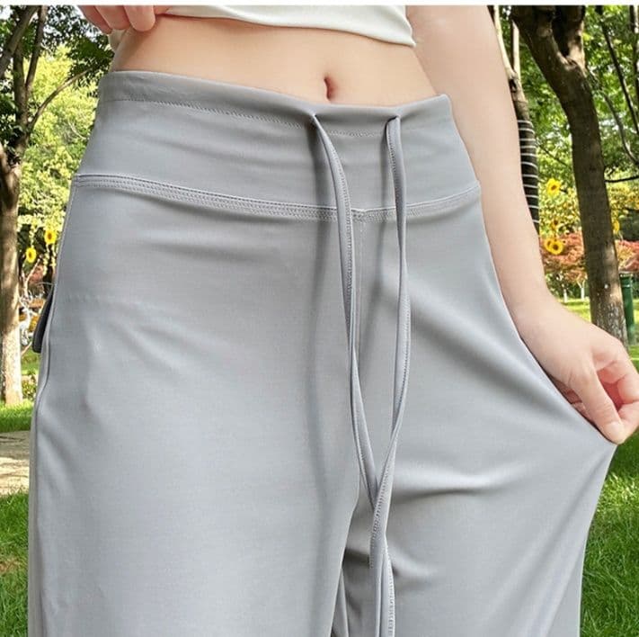 フレアパンツ なめらか美脚フレアスウェット