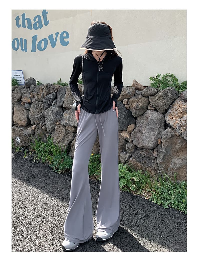 フレアパンツ 高級感漂うゆったりフレアパンツ