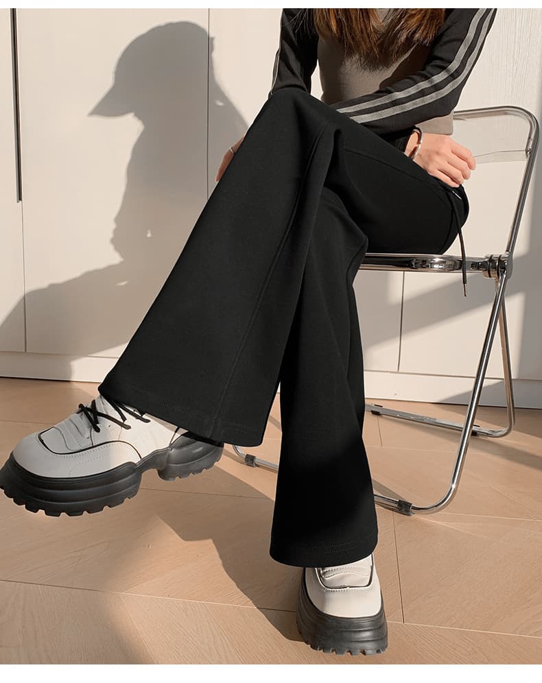 フレアパンツ やわらか美脚フレアスウェット