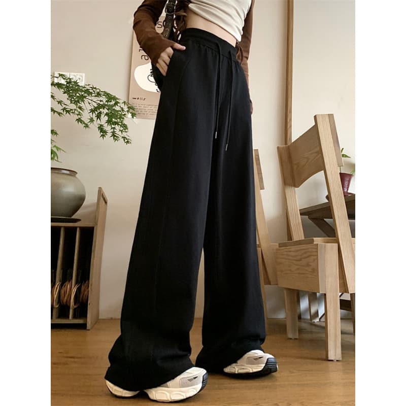 フレアパンツ 裾広がりスウェット素材のゆったりフレアパンツ